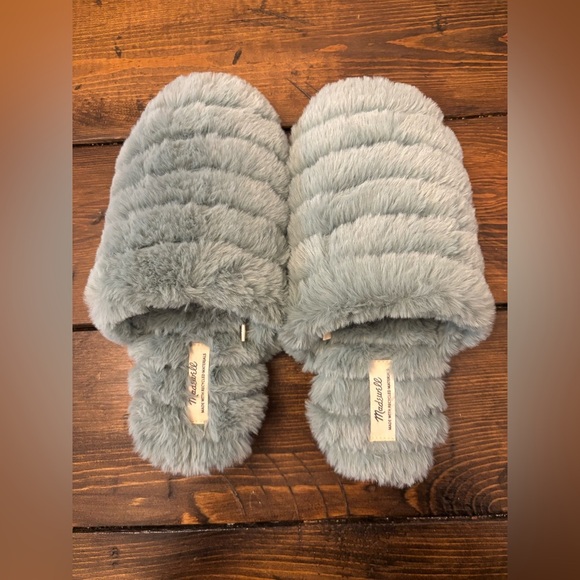 Madewell Mint Green/Blue Recycled Faux Fur Fuzzy Slippers Size 6 - Picture 1 of 5
